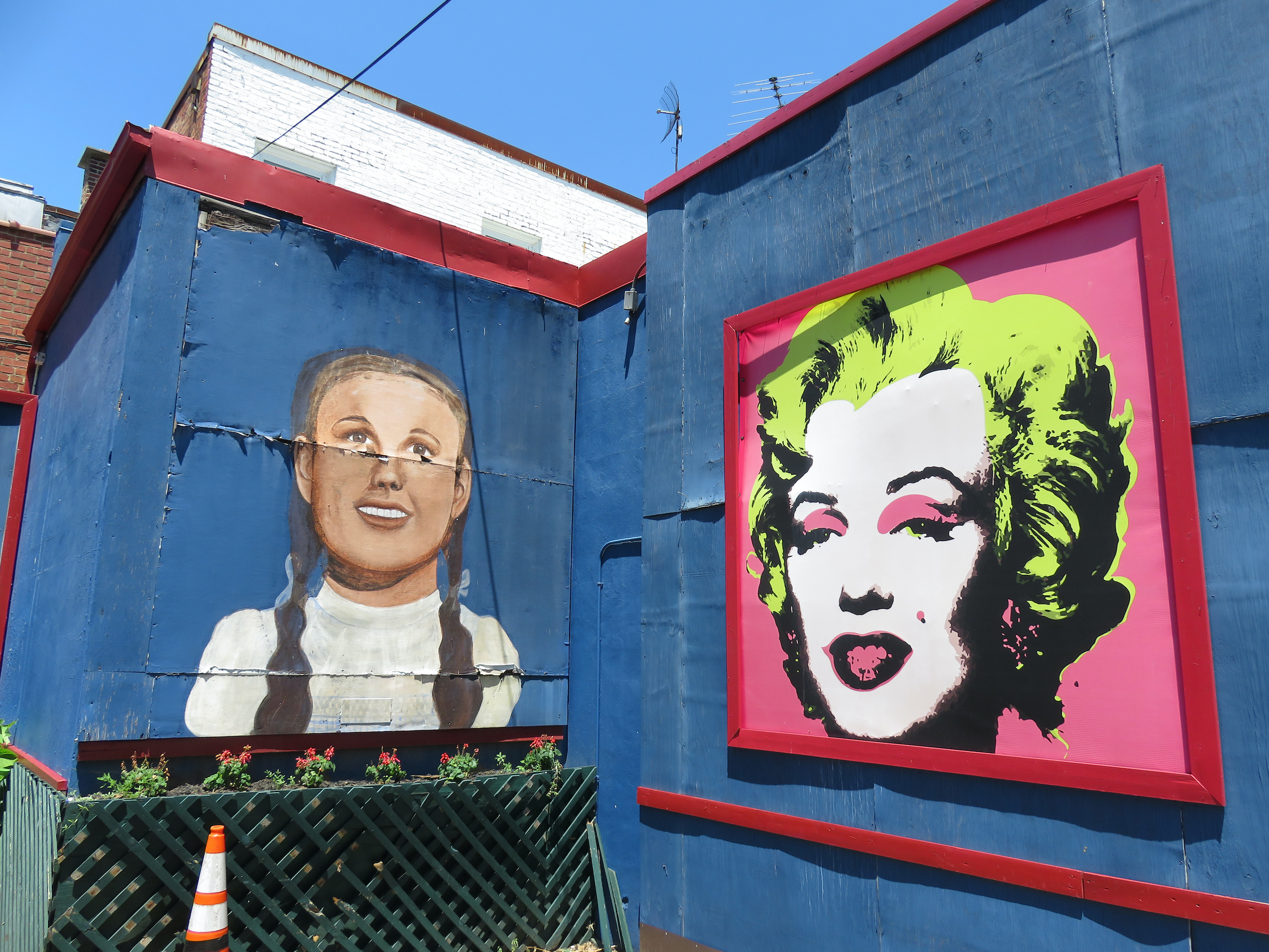 image of paintings on buildings in Chevy Chase, Washington DC