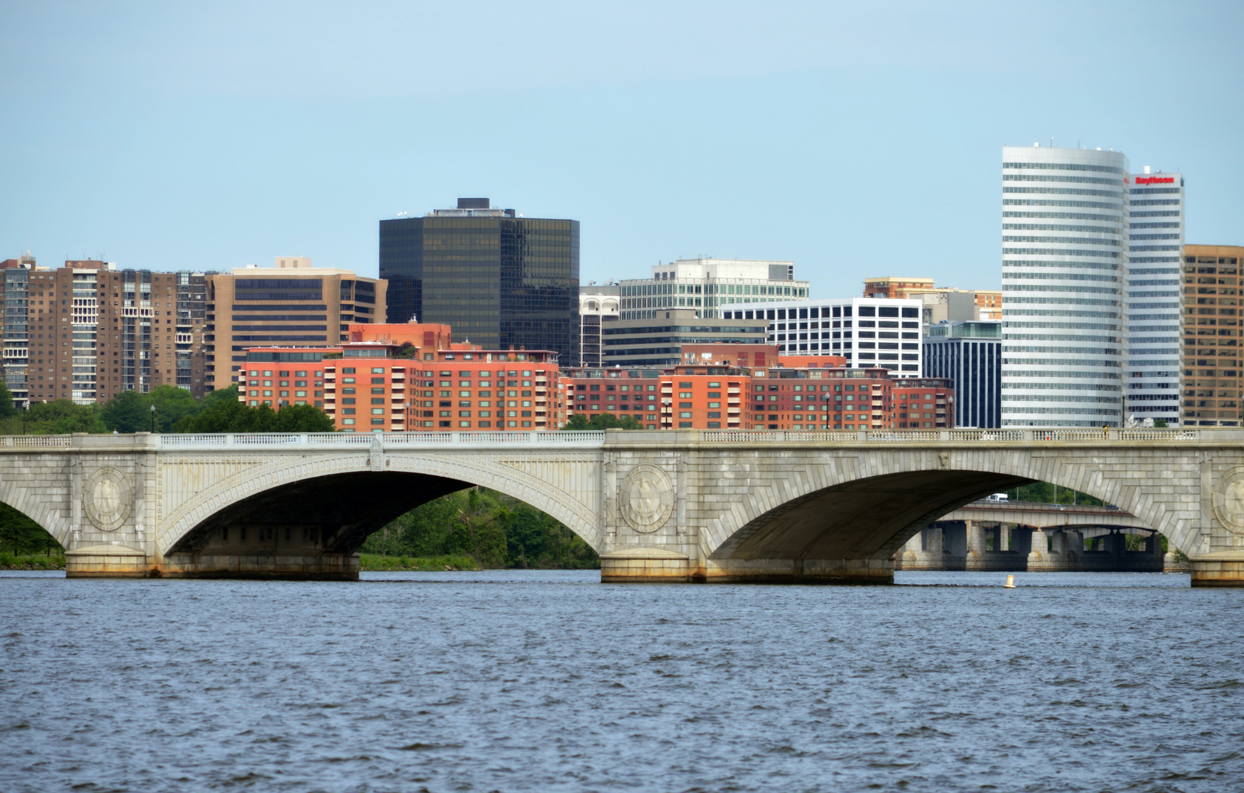 Image of Courthouse neighborhood across the Potomoca River in Arlington Virginia